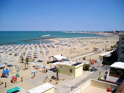 Hotel Rosa Rimini Exterior photo